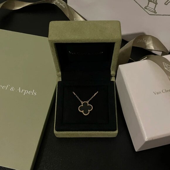 Authentic Van Cleef & Arpels Necklace - Picture 13 of 16